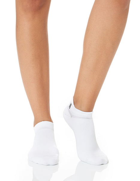 Women's Classic White Ankle Socks